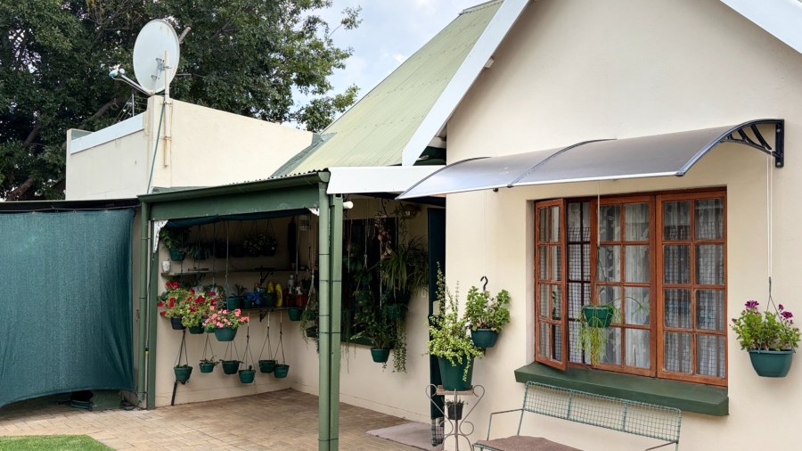 3 Bedroom Property for Sale in Miederpark North West